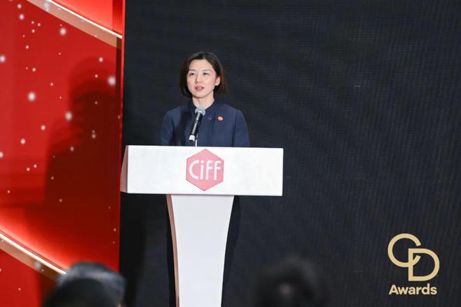华钻之星」颁奖典礼（民用家具展专场）盛大举办mg不朽情缘游戏试玩CIFF广州 2025「(图5)